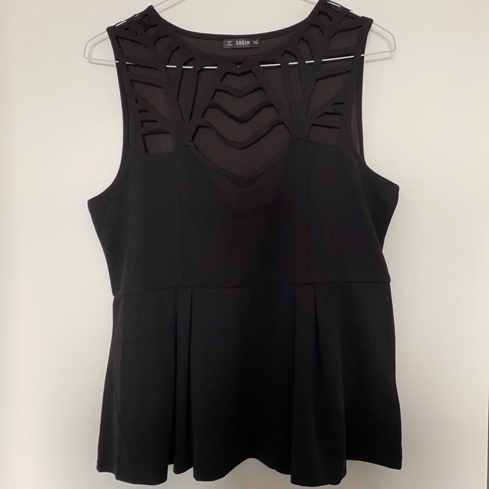 NWOT SHEIN Black Cut-out Peplum Top (1X)